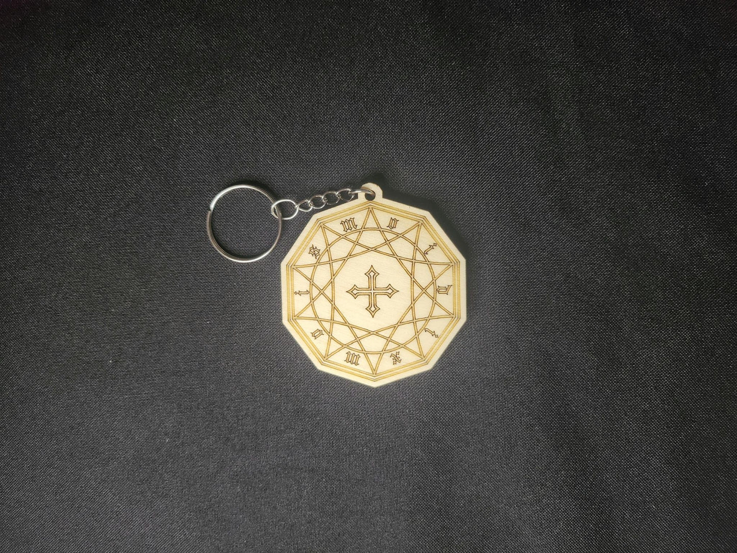 WOODEN KEYCHAIN - Versailles